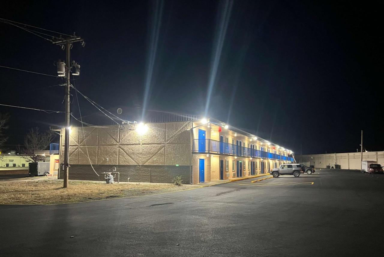 Super 8 By Wyndham Paducah I-24 Exit 4 Hotel Exterior foto